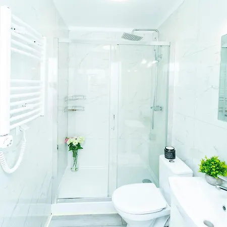 Batorego 18 - Yellow - Stacja Metra 300M - Underground Station 300M - Better Rental Варшава Екстер'єр фото