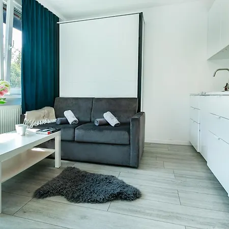 Batorego 18 - Yellow - Stacja Metra 300M - Underground Station 300M - Better Rental Варшава Екстер'єр фото