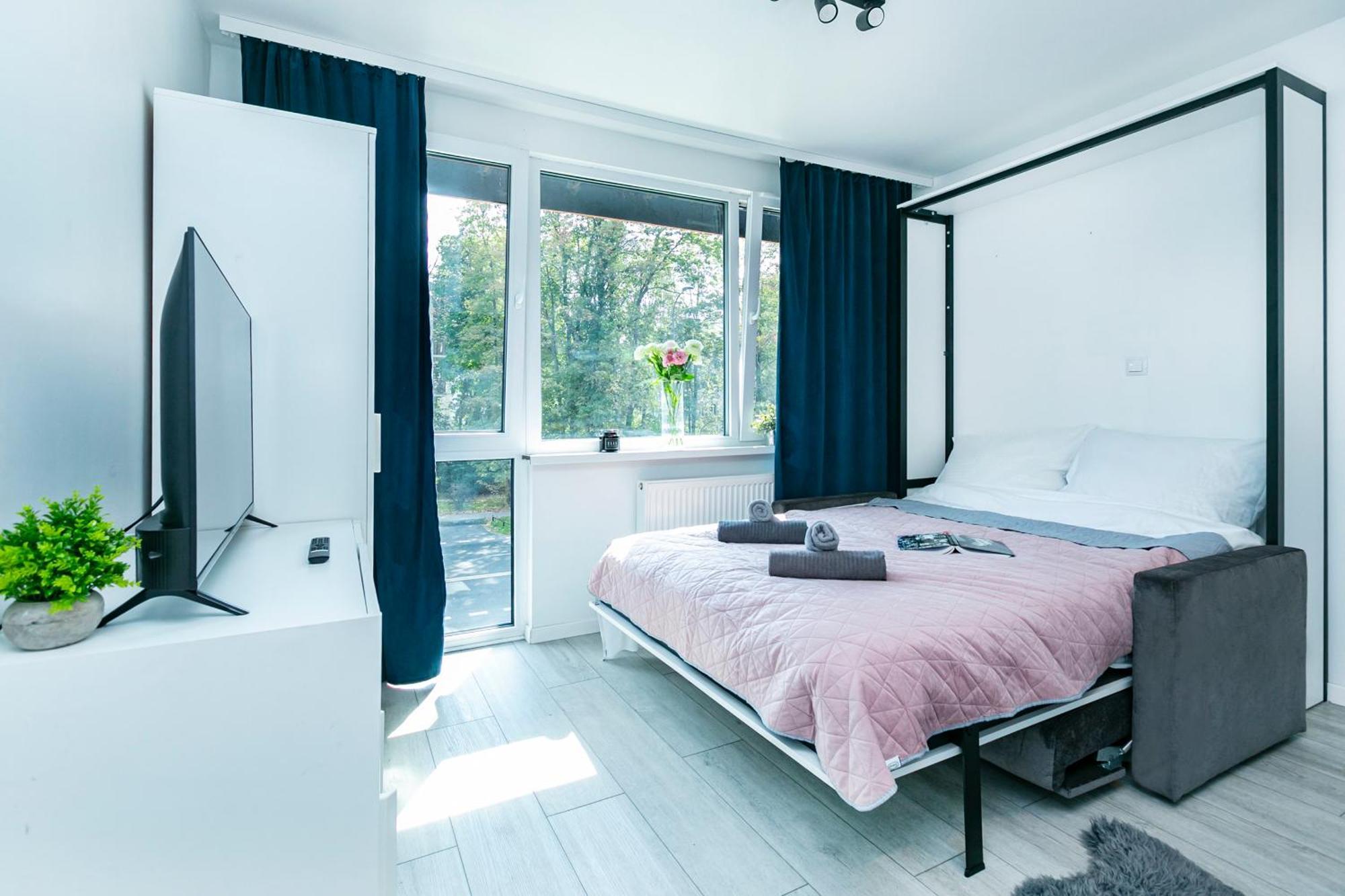 Apartment Batorego 18 - Yellow - Stacja Metra 300m - Underground Station 300m - Better Warschau